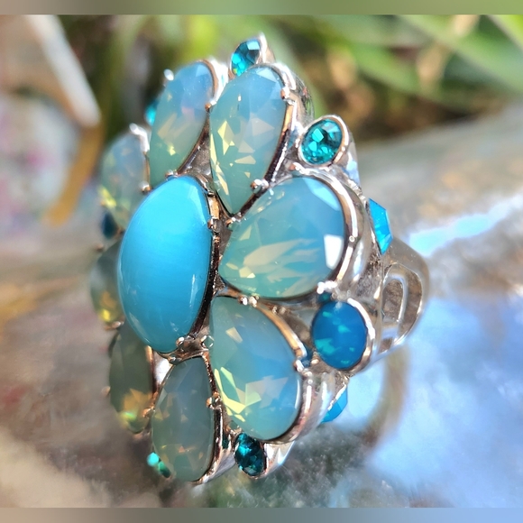 DIOR GLAM Turquoise Blues Silver MEGA Sparkly Rhinestones Gaudy Cocktail RING 2" - Picture 2 of 16